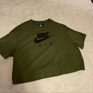 Nike cropped boxy green top